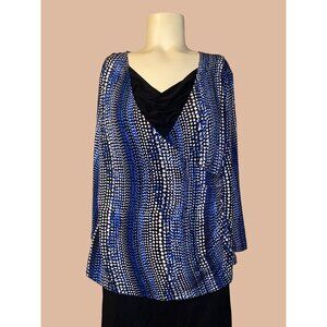 B. Slim Women's V-Neck Long Sleeve Top Blue/Black/White Pattern Stretch Fabric